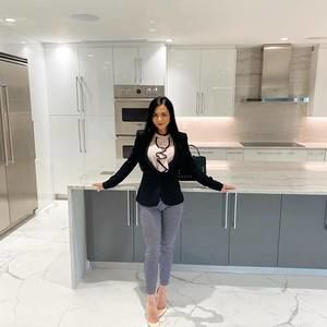 Meet your Posher, Kelley